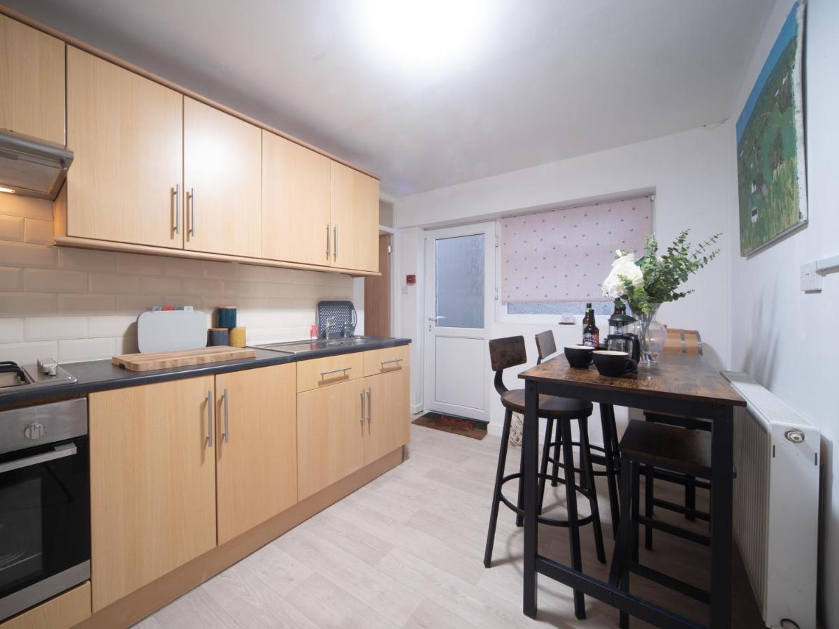 Oystermouth Castle View - Flat In Mumbles - Free Parking 아파트 외부 사진